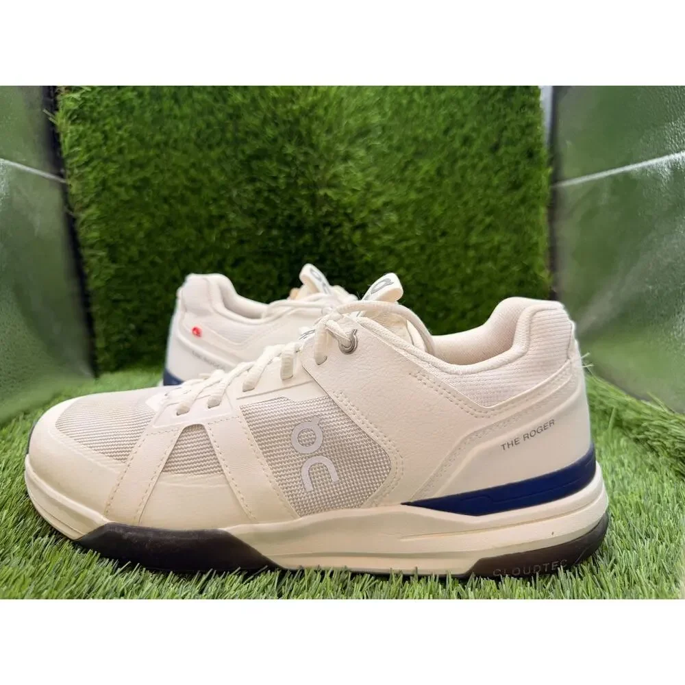 On Running The Roger Clubhouse Pro LC 3WE30560852 Athletic Shoes Womens 11 White